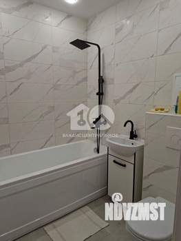 2-к квартира, вторичка, 42м2, 1/4 этаж