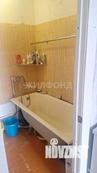 3-к квартира, вторичка, 57м2, 5/5 этаж