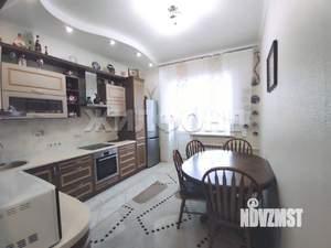 2-к квартира, вторичка, 61м2, 1/4 этаж