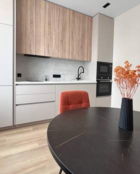 3-к квартира, вторичка, 75м2, 20/28 этаж