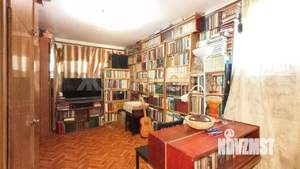 2-к квартира, вторичка, 43м2, 1/4 этаж