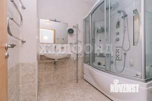 4-к квартира, вторичка, 123м2, 2/9 этаж