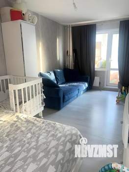 Студия квартира, вторичка, 37м2, 10/18 этаж