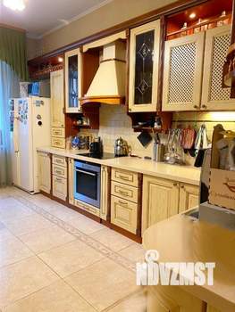 2-к квартира, вторичка, 110м2, 1/8 этаж
