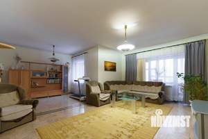 3-к квартира, вторичка, 140м2, 4/15 этаж