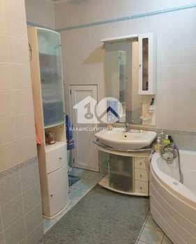 3-к квартира, вторичка, 76м2, 2/4 этаж