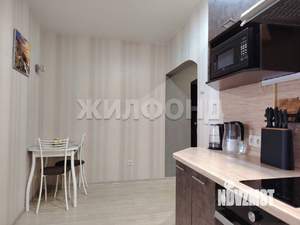 2-к квартира, вторичка, 64м2, 4/10 этаж