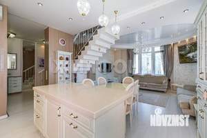 4-к квартира, вторичка, 195м2, 21/22 этаж