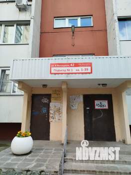 Студия квартира, вторичка, 66м2, 1/10 этаж