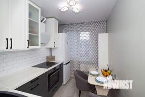 2-к квартира, вторичка, 43м2, 8/9 этаж