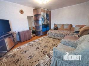 4-к квартира, вторичка, 65м2, 1/1 этаж