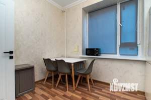 2-к квартира, вторичка, 54м2, 1/3 этаж