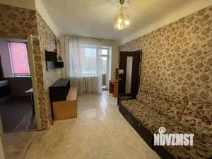 2-к квартира, вторичка, 42м2, 3/5 этаж