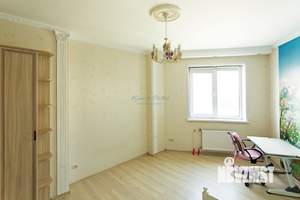 3-к квартира, вторичка, 91м2, 22/27 этаж
