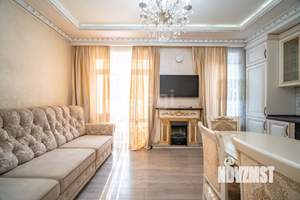 2-к квартира, вторичка, 37м2, 1/9 этаж