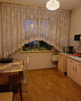 4-к квартира, вторичка, 77м2, 6/10 этаж