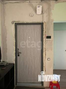 4-к квартира, вторичка, 130м2, 1/9 этаж