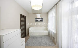 3-к квартира, вторичка, 215м2, 1/3 этаж