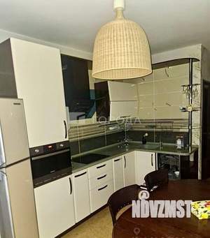 2-к квартира, вторичка, 76м2, 4/10 этаж