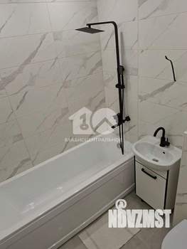 2-к квартира, вторичка, 42м2, 1/4 этаж