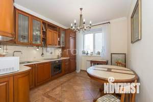 3-к квартира, вторичка, 90м2, 7/14 этаж