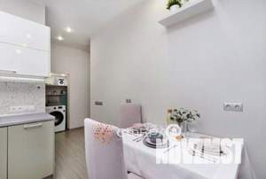 2-к квартира, вторичка, 56м2, 1/4 этаж