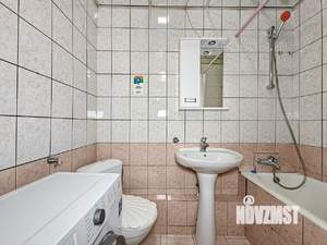 4-к квартира, вторичка, 72м2, 2/9 этаж