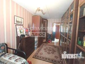 3-к квартира, вторичка, 58м2, 1/4 этаж