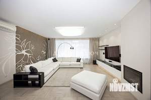 3-к квартира, вторичка, 215м2, 1/3 этаж