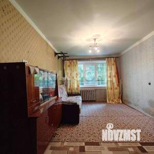 3-к квартира, вторичка, 61м2, 1/5 этаж