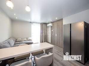 2-к квартира, вторичка, 63м2, 10/17 этаж