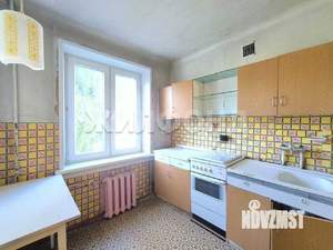 3-к квартира, вторичка, 58м2, 2/5 этаж