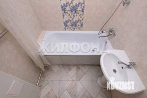 1-к квартира, вторичка, 42м2, 1/10 этаж