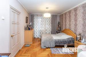 4-к квартира, вторичка, 93м2, 5/5 этаж