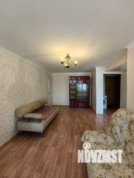 2-к квартира, вторичка, 42м2, 3/5 этаж