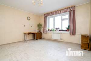 4-к квартира, вторичка, 76м2, 9/9 этаж