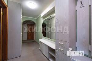 3-к квартира, вторичка, 68м2, 1/9 этаж