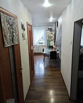 2-к квартира, вторичка, 54м2, 1/10 этаж