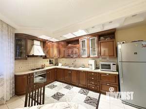 3-к квартира, вторичка, 131м2, 6/9 этаж