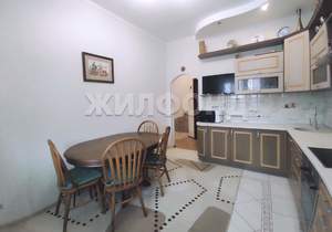 2-к квартира, вторичка, 61м2, 1/4 этаж