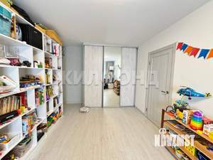 3-к квартира, вторичка, 61м2, 1/5 этаж