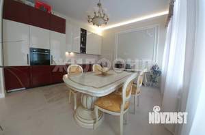 4-к квартира, вторичка, 138м2, 1/9 этаж