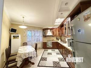 3-к квартира, вторичка, 131м2, 6/9 этаж