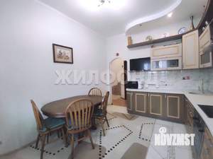 2-к квартира, вторичка, 61м2, 1/4 этаж