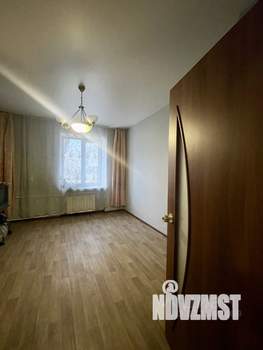 2-к квартира, вторичка, 52м2, 1/3 этаж