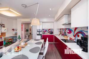 4-к квартира, вторичка, 133м2, 18/25 этаж