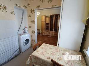 2-к квартира, вторичка, 39м2, 1/4 этаж