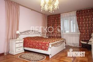 4-к квартира, вторичка, 142м2, 9/14 этаж