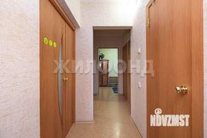 2-к квартира, вторичка, 63м2, 1/9 этаж