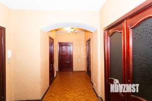 3-к квартира, вторичка, 99м2, 8/9 этаж